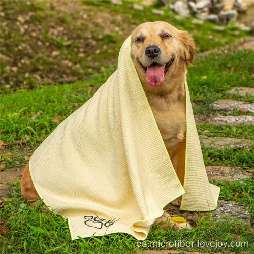 Albornoz de microfibra suave para perros